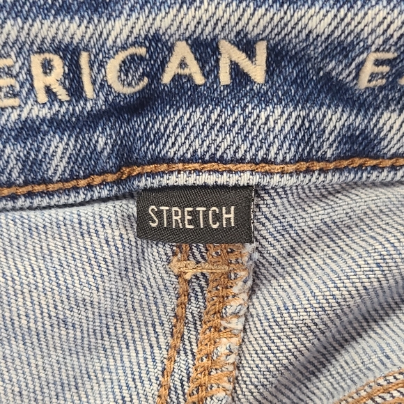 American Eagle Stretch Distressed Mom Jeans - Picture 5 of 5